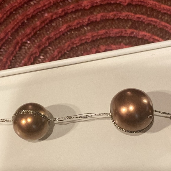 Triple Silver Strand Multi-Coloured Bronze Crystal Bead Bracelet & Earrings - Picture 5 of 8